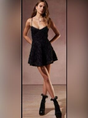 kimchi blue francesca off the shoulder mini dress Urban Outfitters | Dresses | Urban Outfitters Toile FirstTimer Black Square Neck Sleeveless Color:AST